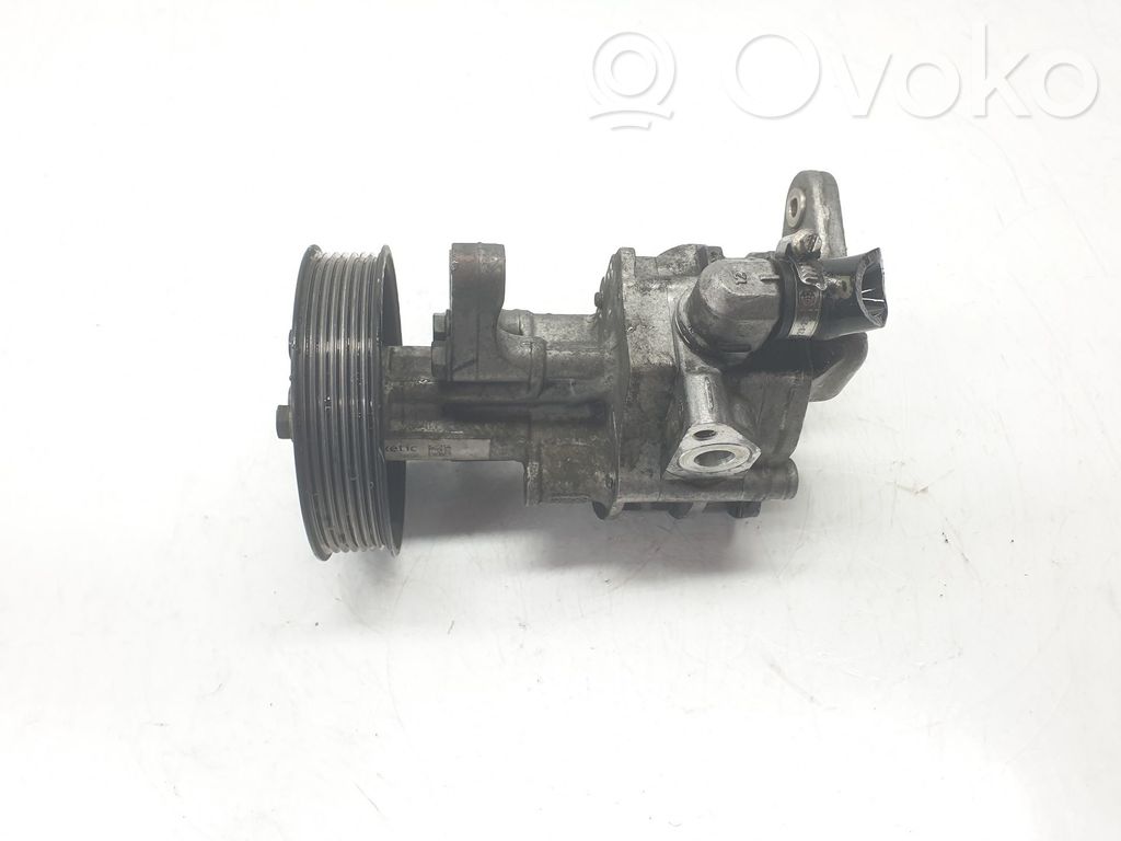 BMW X5 E70 Ohjaustehostimen pumppu 