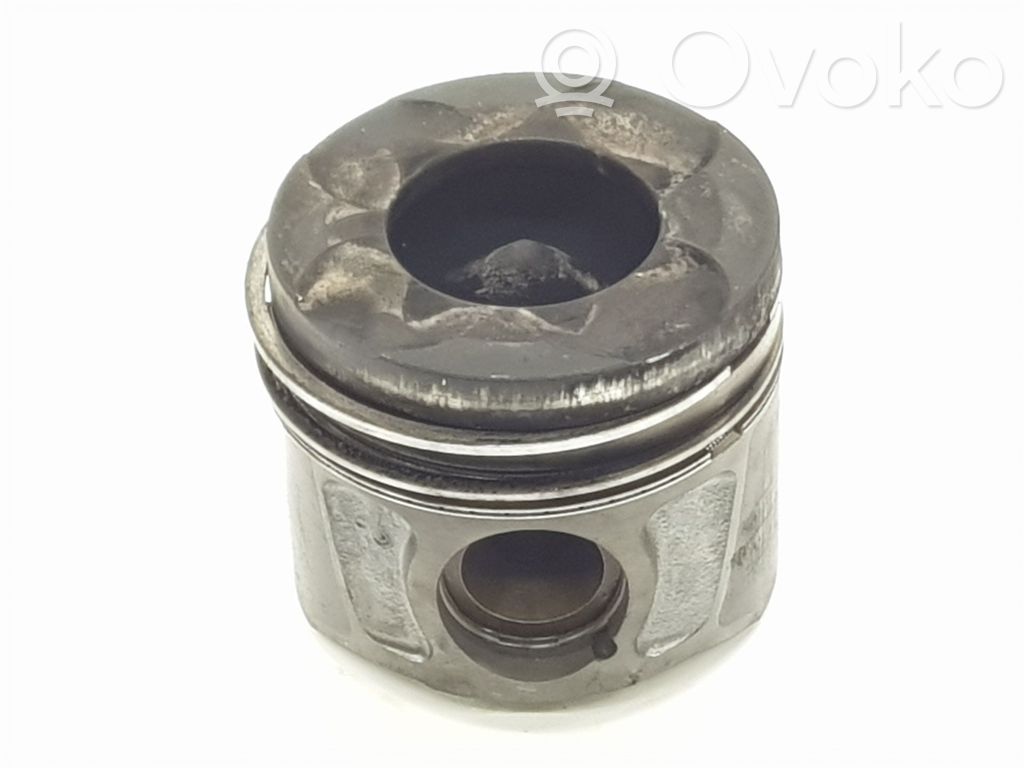 Maserati Ghibli Piston 