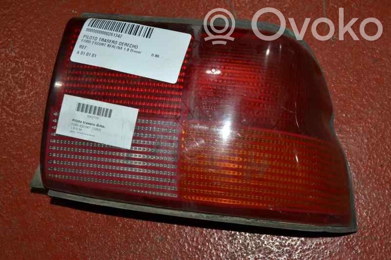 Luci posteriori   1052428,93AG13A602BB,2222DL