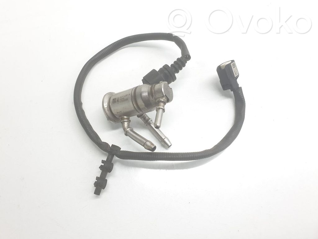 Inyector de combustible   GK215J281AE,2040944