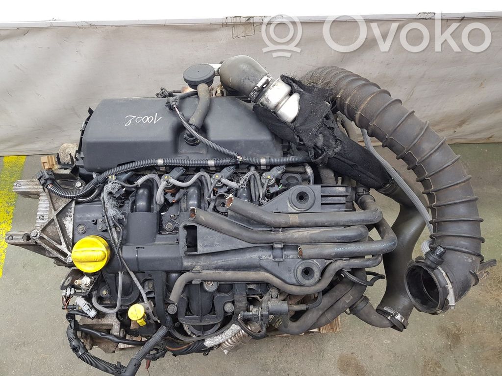 Nissan Interstar Двигатель 
