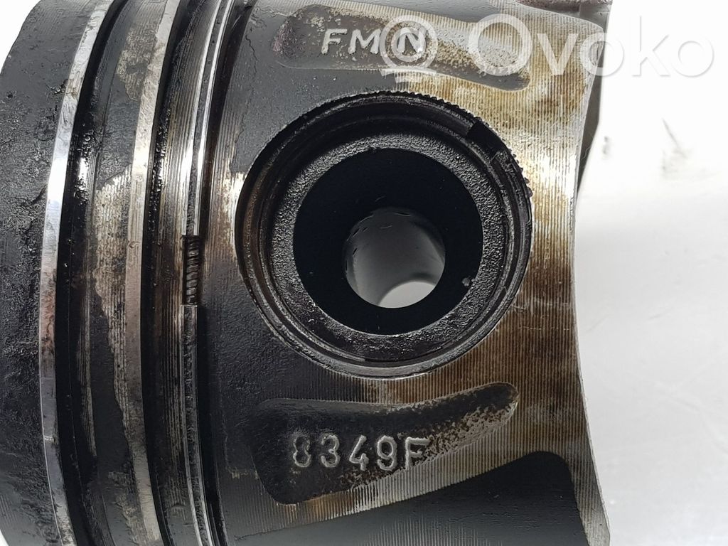 Mercedes-Benz ML W166 Pistón 