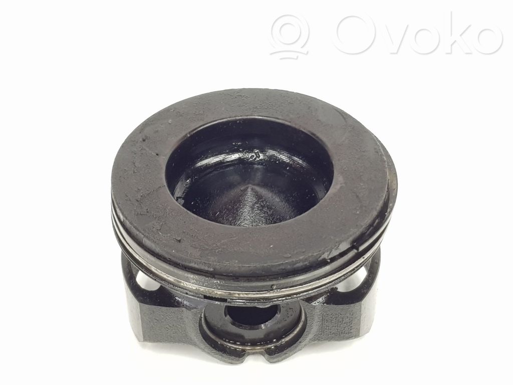 Piston   120A13521R,120A13521R
