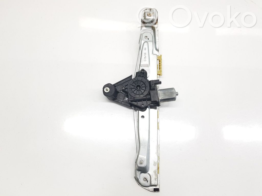 Dacia Sandero III Alzacristalli manuale della portiera posteriore 
