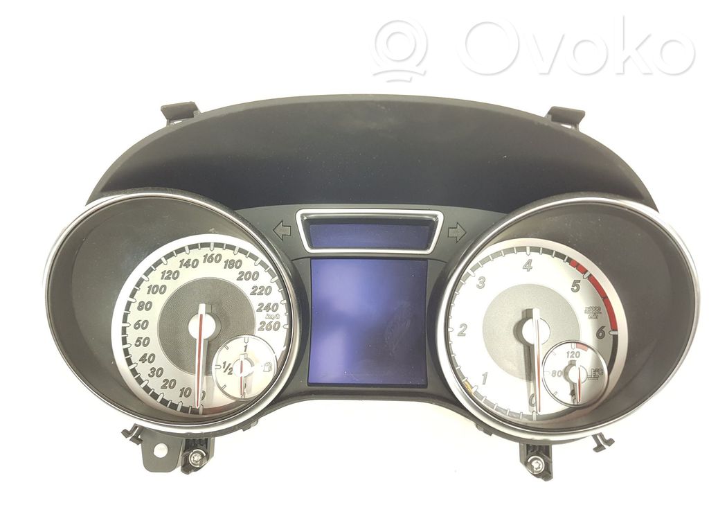 Mercedes-Benz CLA C117 X117 W117 Vitezometru (grup de instrumente)