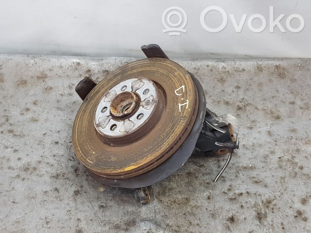 Achsschenkel vorne   2Q0407255AD,2Q0407255AD