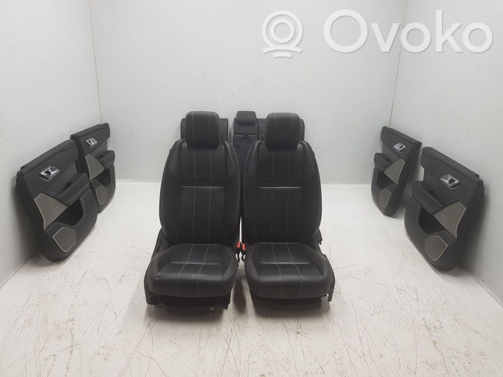 Land Rover Range Rover Velar Set sedili 