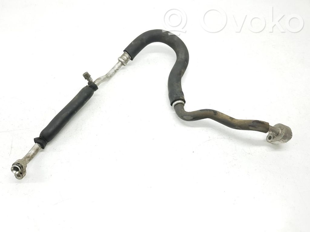 Land Rover Discovery 4 - LR4 Ilmastointilaitteen putki (A/C)