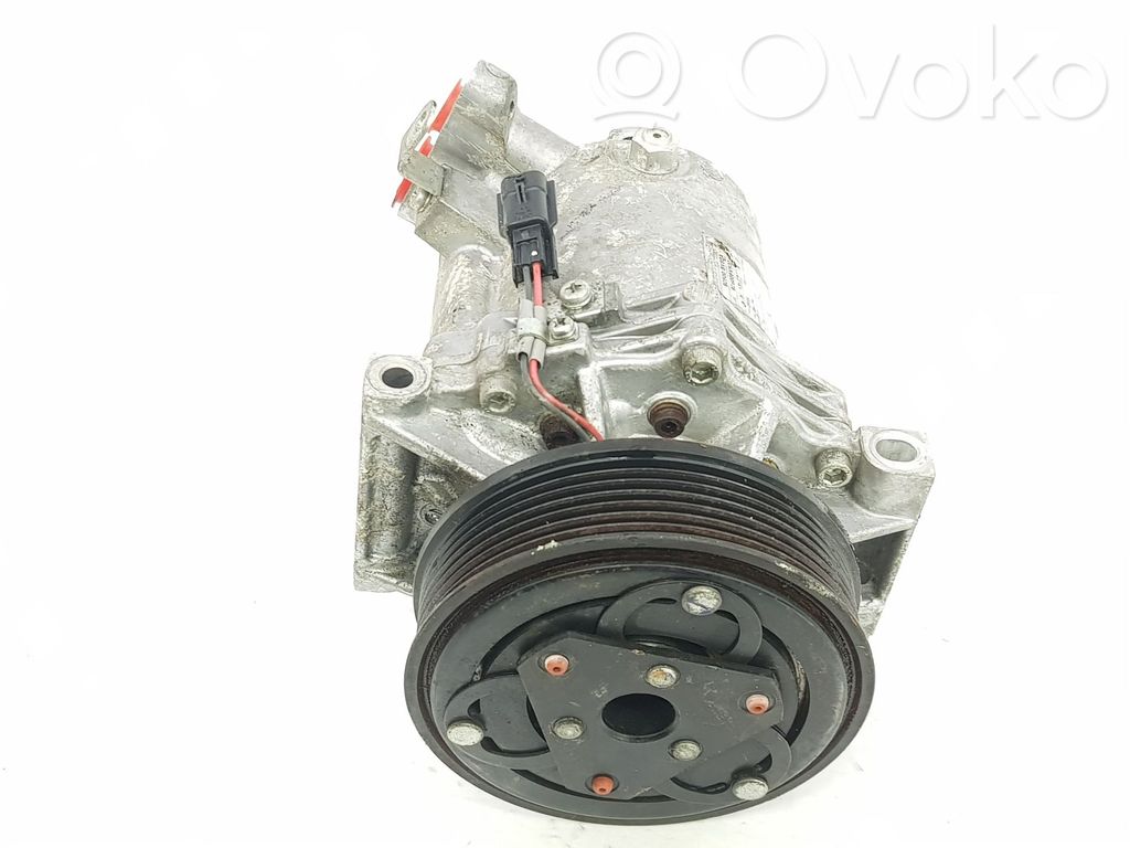 Nissan Juke I F15 Compresor (pompă) aer condiționat (A/C) 