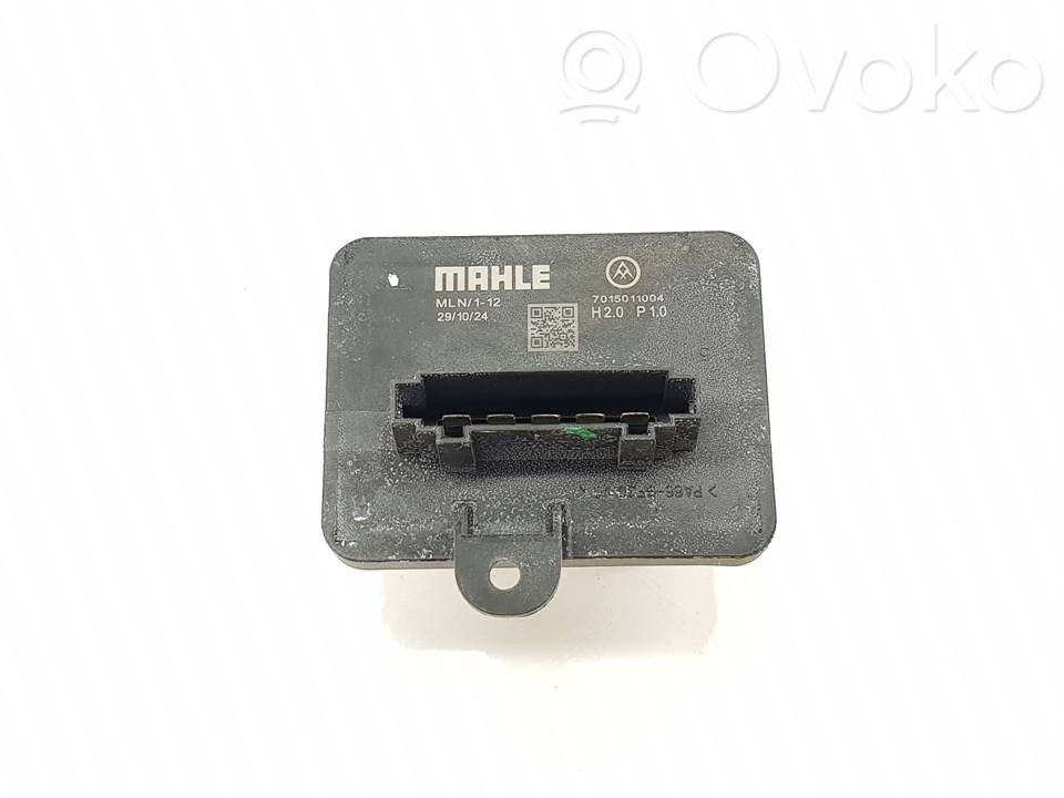 Opel Corsa F Heater blower motor/fan resistor 