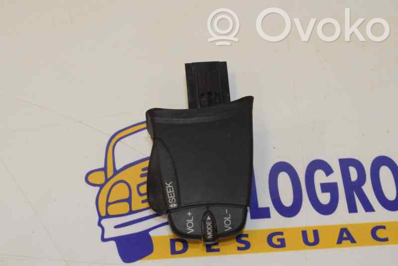 Ford Mondeo Mk III Przełącznik / Przycisk kierownicy 