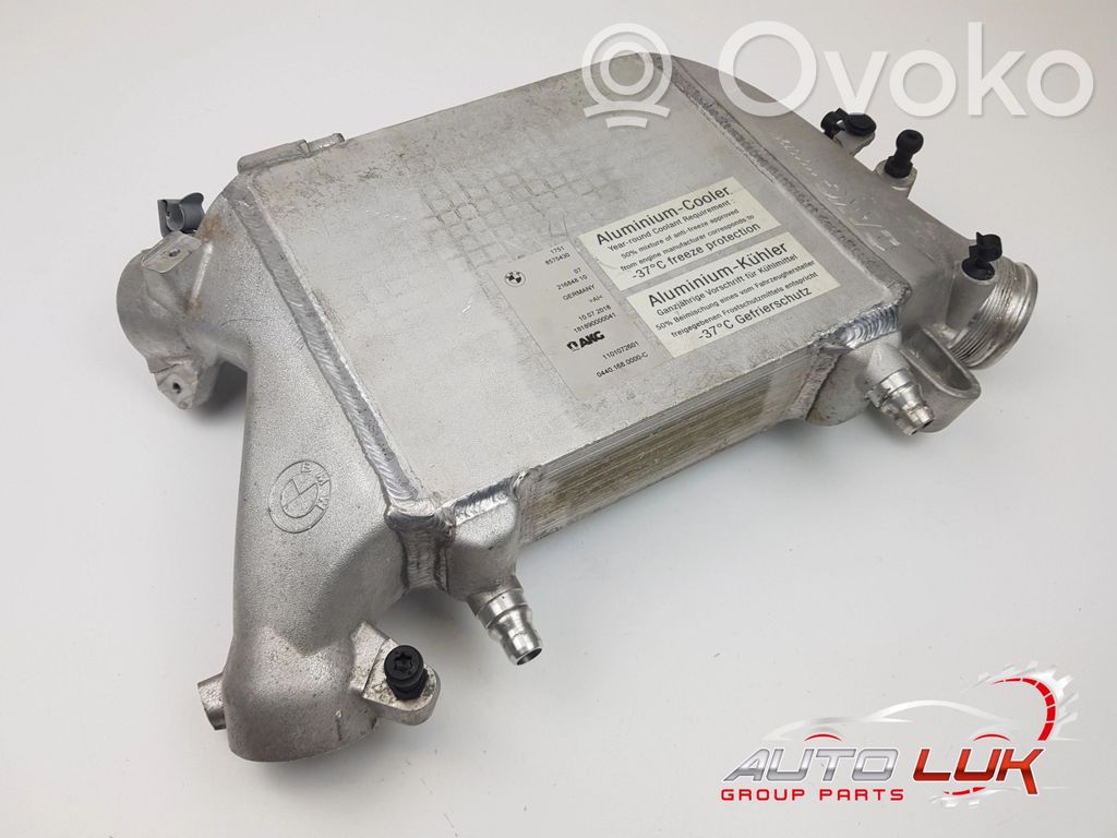 BMW 5 G30 G31 G38 Interkūlerio radiatorius 