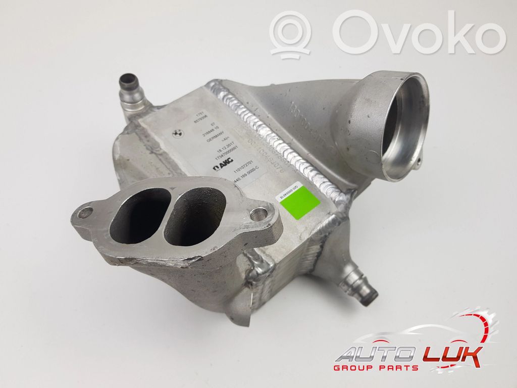 BMW 5 G30 G31 G38 Chłodnica powietrza doładowującego / Intercooler 