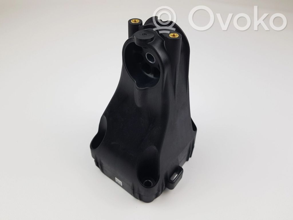 Mercedes-Benz C W205 Engine mount vacuum valve 