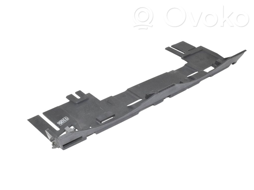BMW 7 E38 Moulure sous phares 