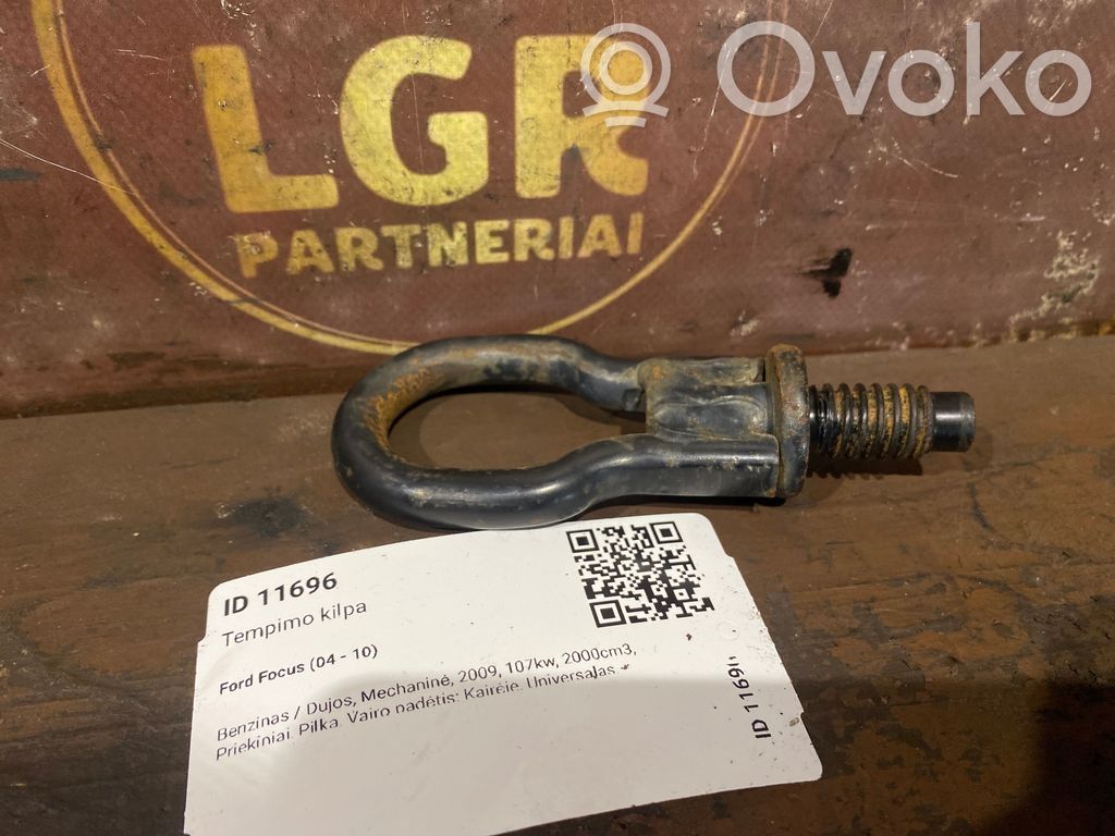 Towing hook eye