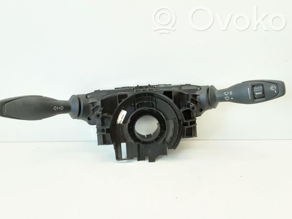 Ford Fiesta Wiper turn signal indicator stalk/switch 