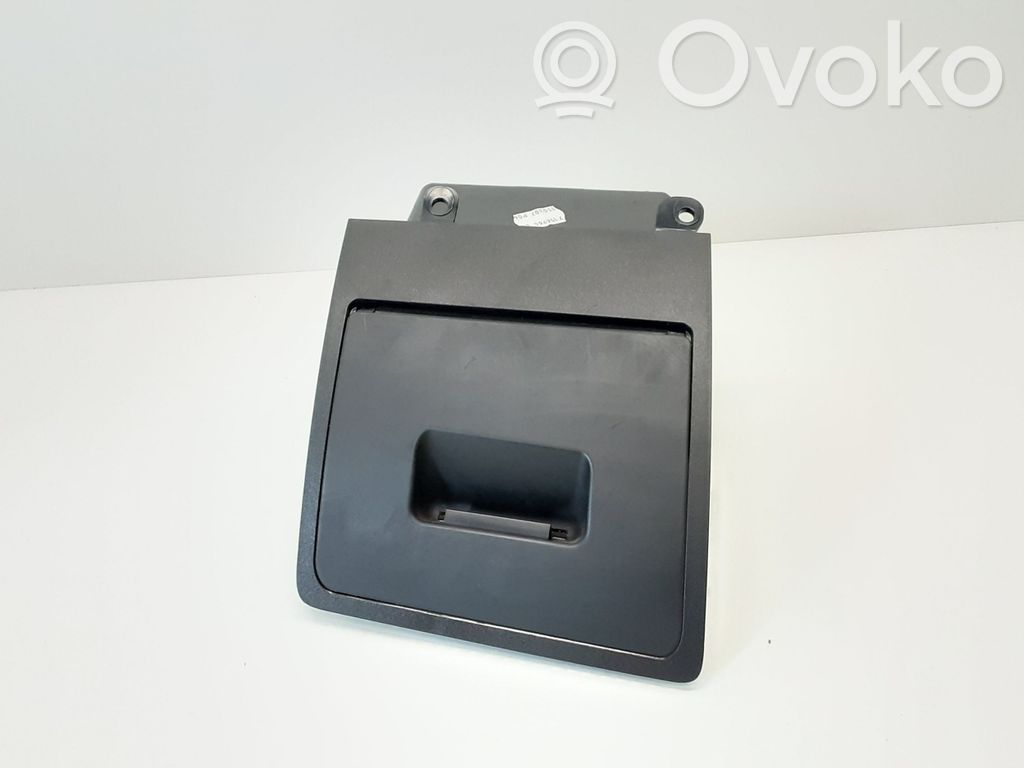 BMW 5 E60 E61 Glove box 