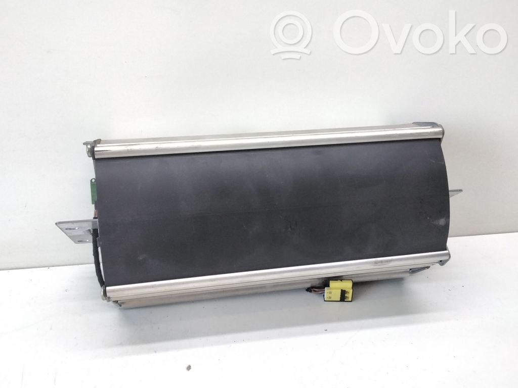 BMW 5 E60 E61 Keleivio oro pagalvė 
