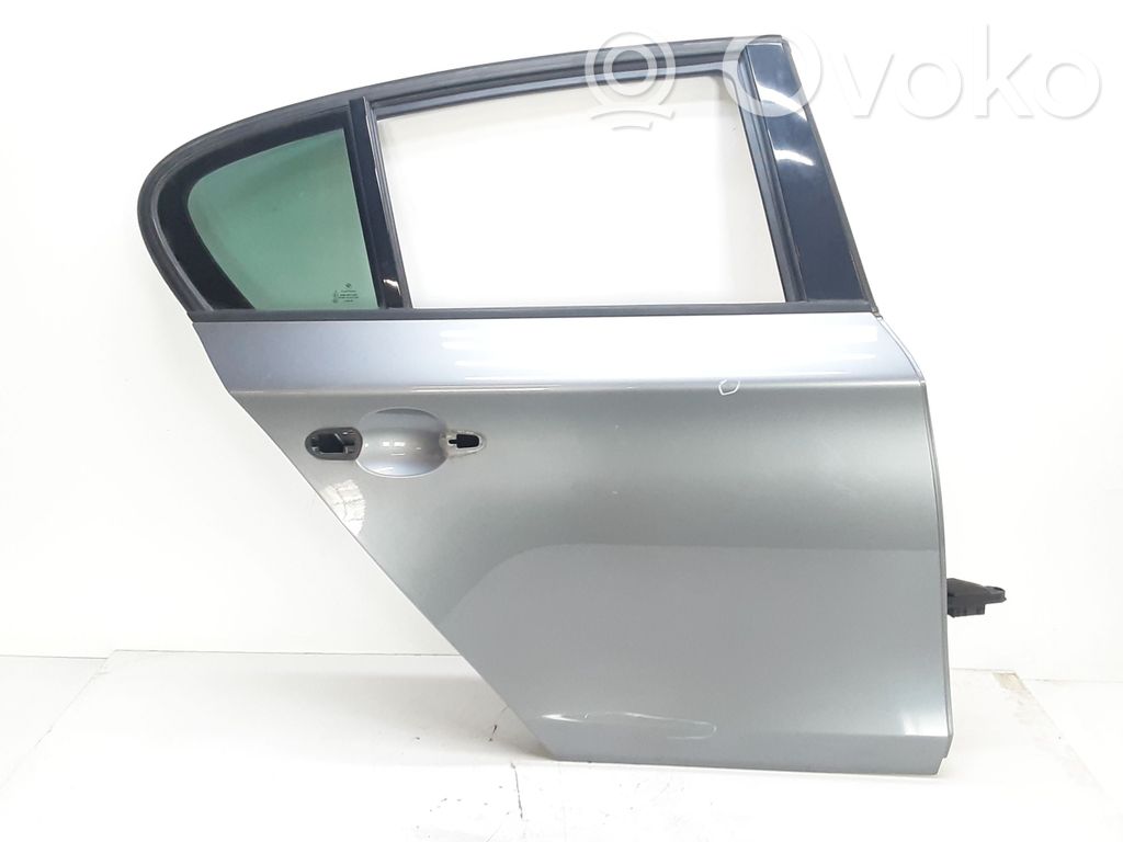 Rear door
