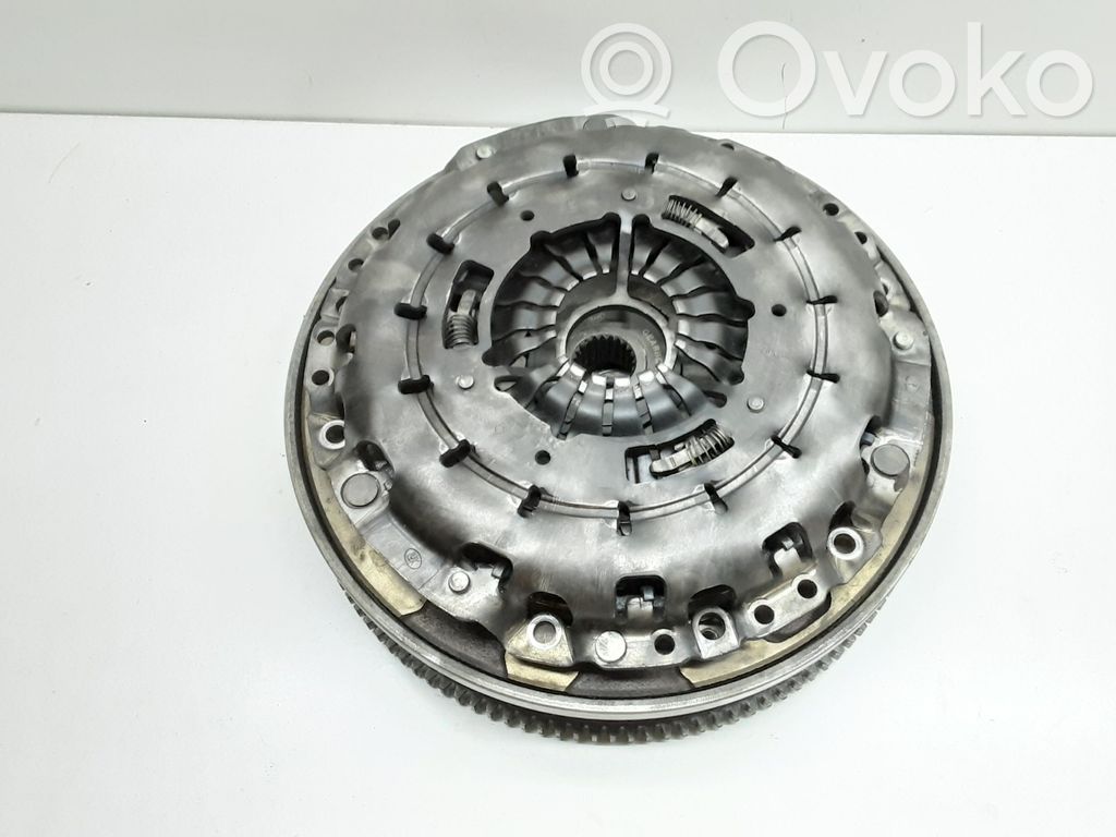 Kit d'embrayage   323078710,415055710
