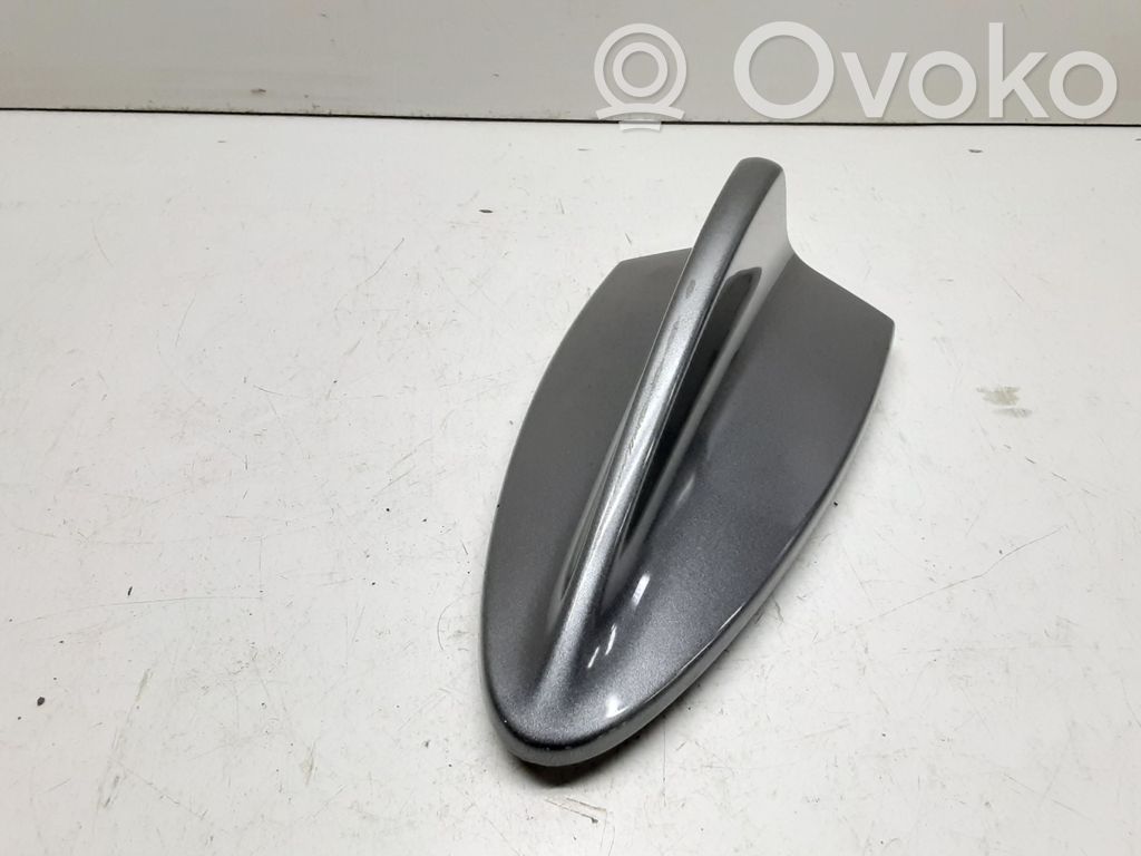 BMW 3 E90 E91 Stogo (GPS) antenos dangtelis 
