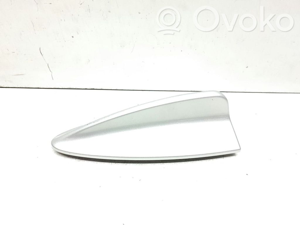 BMW 3 E90 E91 Kattoantennin (GPS) suoja 