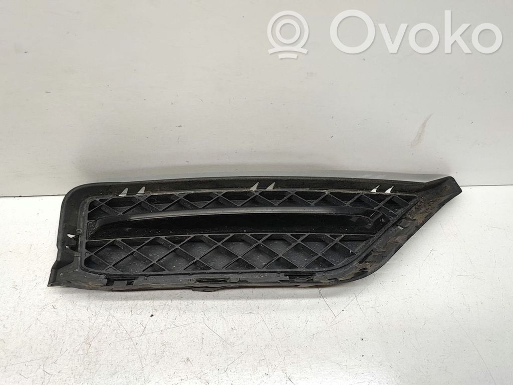 BMW X1 E84 Front bumper lower grill 