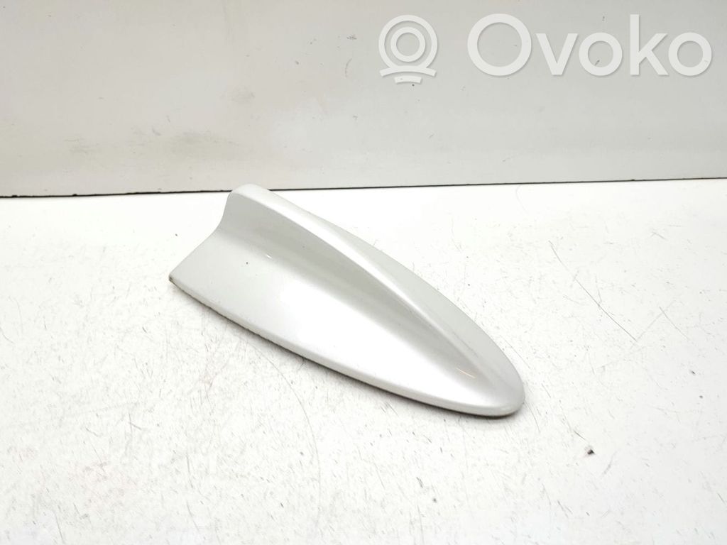 BMW 3 E92 E93 Stogo (GPS) antenos dangtelis 