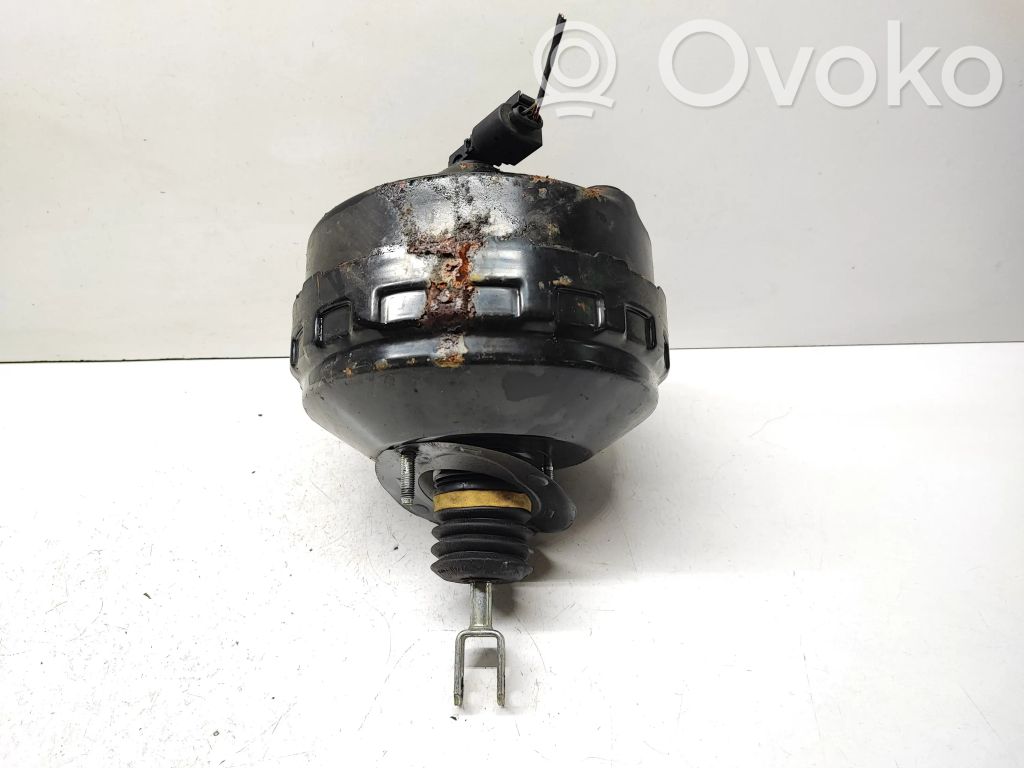 BMW 3 E90 E91 Brake booster 