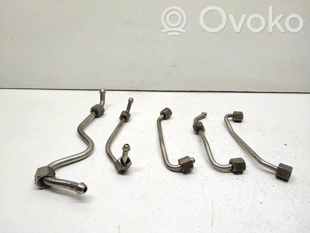 BMW 3 E90 E91 Fuel injector supply line/pipe 