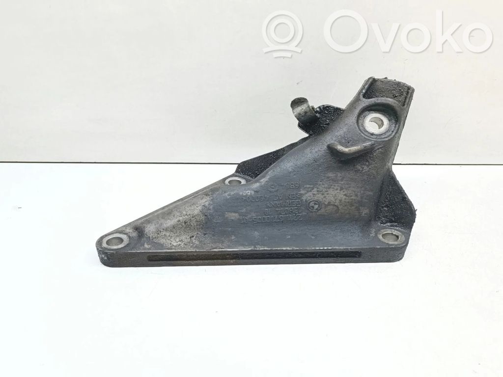 BMW 7 E65 E66 Engine mounting bracket 