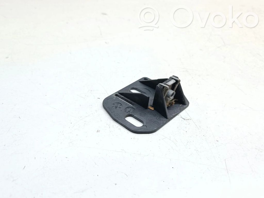 BMW 3 E90 E91 Fender mounting bracket 