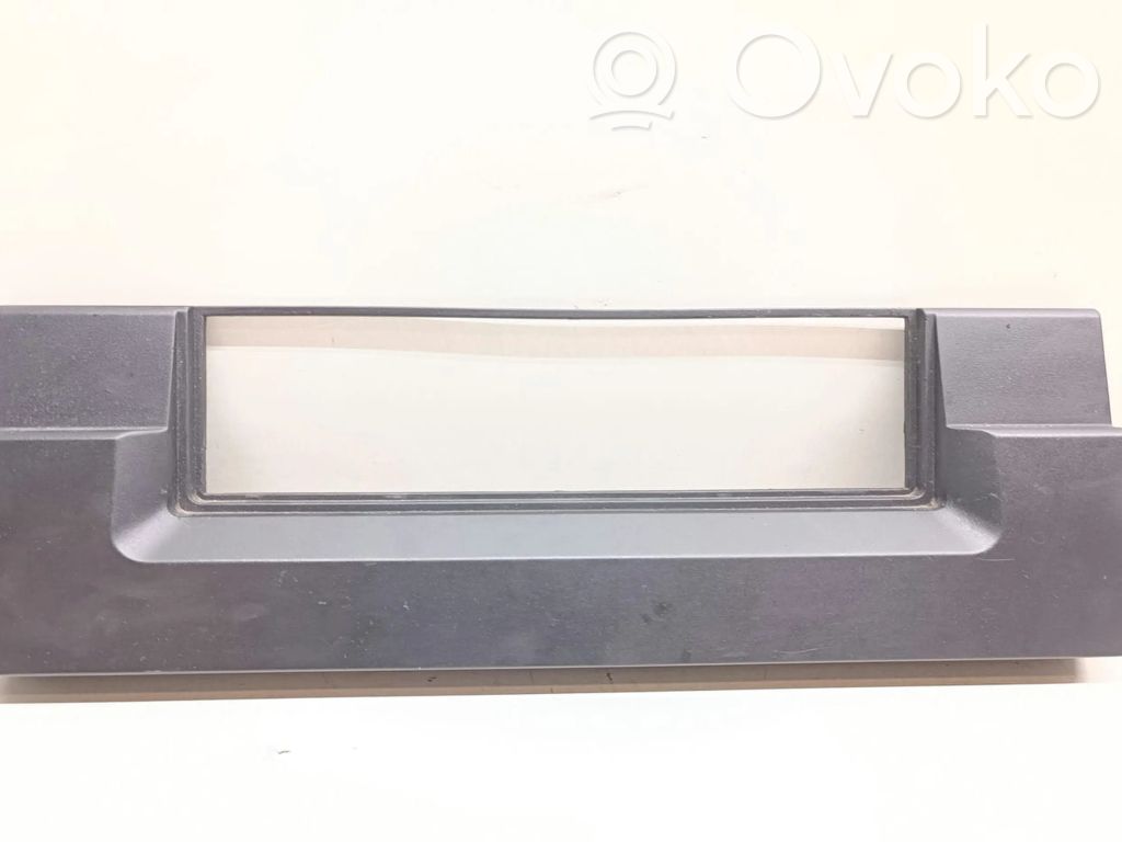 BMW 5 E39 Radio/GPS head unit trim 