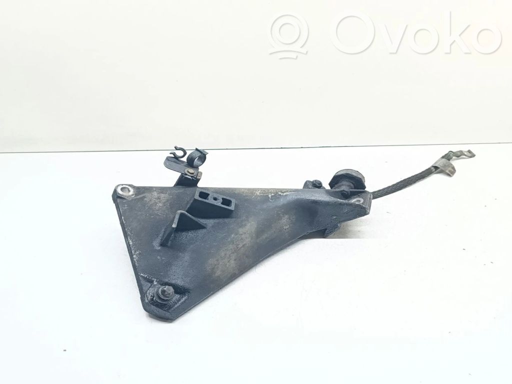 Engine mounting bracket   6760311,22116760311