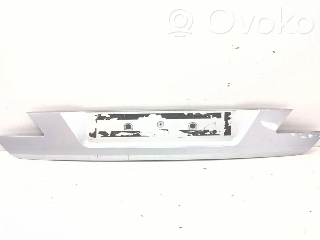 BMW 7 E65 E66 Tailgate trim 