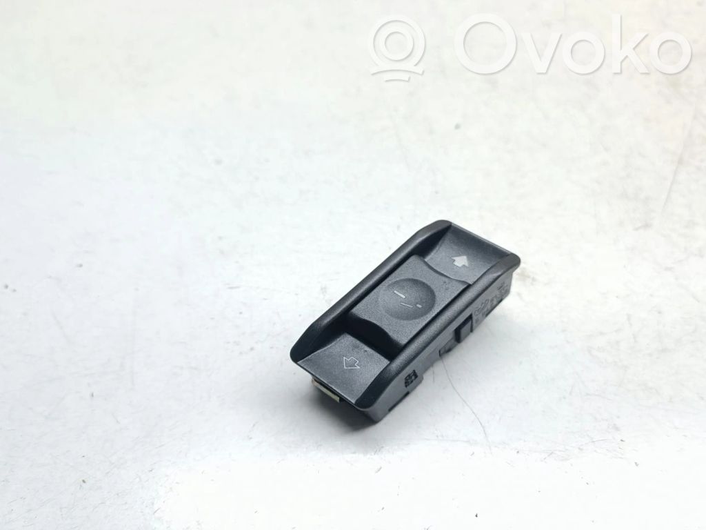 BMW 7 E65 E66 Stoglangio jungtukas 