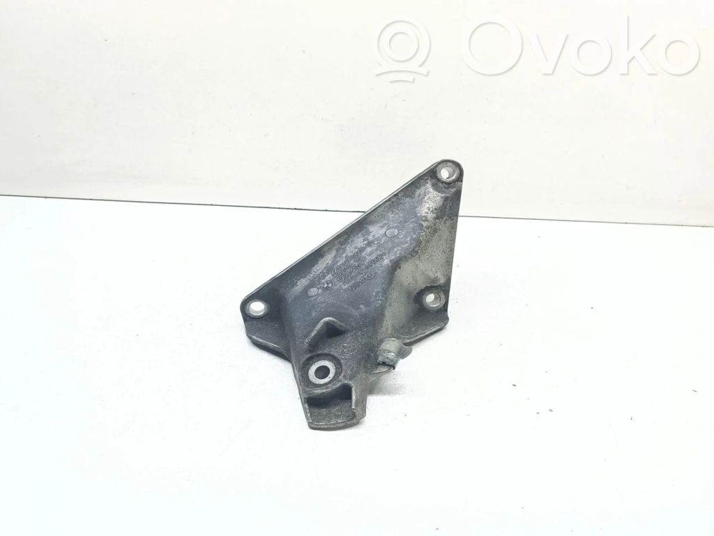 BMW 7 E65 E66 Engine mounting bracket 