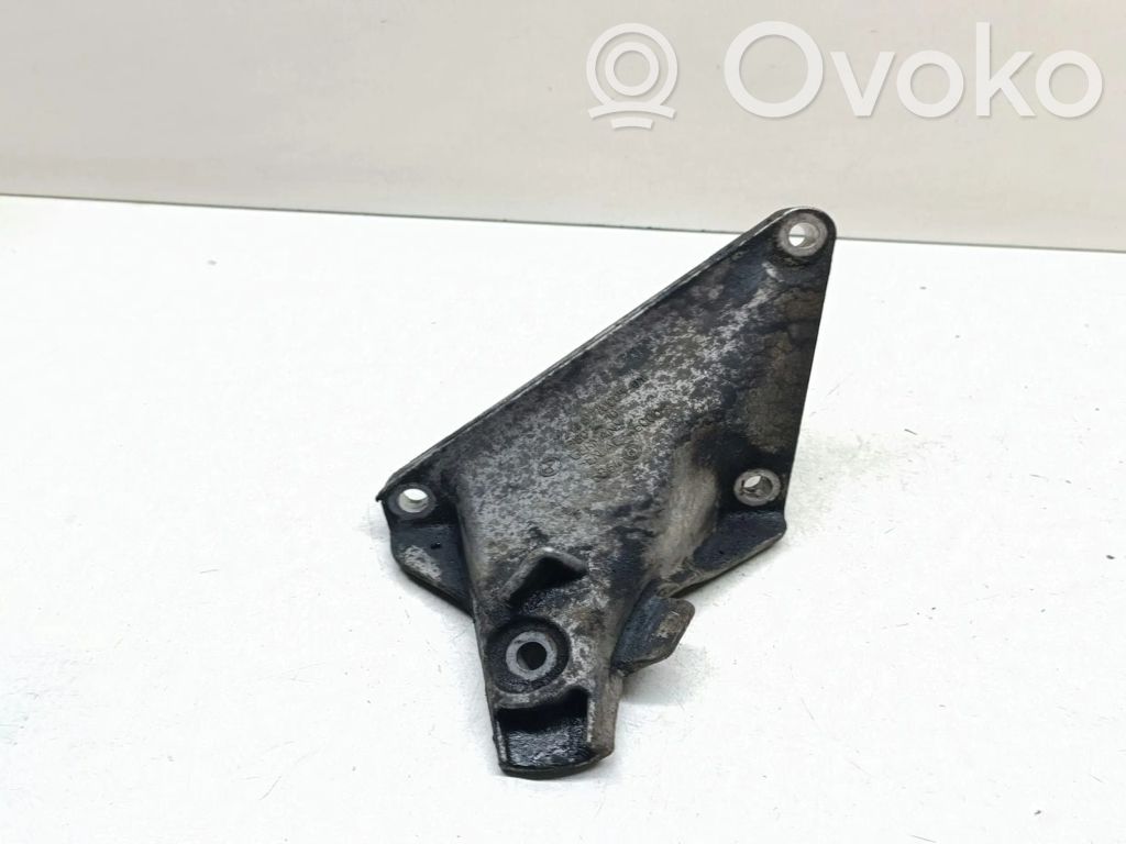 BMW 7 E65 E66 Engine mounting bracket 