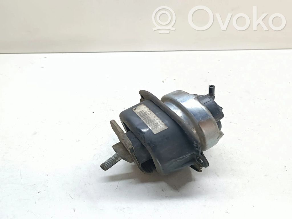 BMW X5 E70 Engine mount bracket 