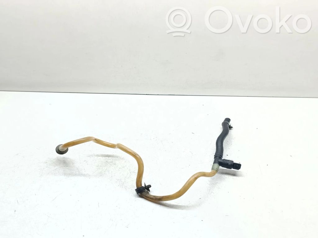 BMW 5 E60 E61 Caurule (-es) / šļūtene (-es) 