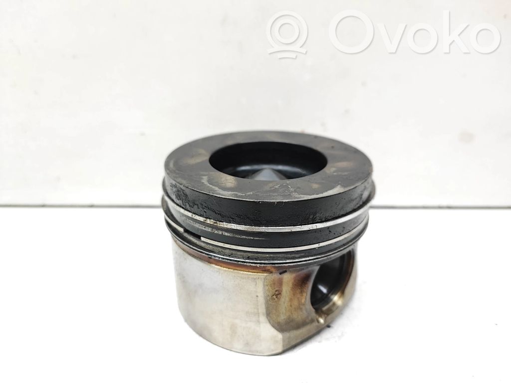 Piston   84L117