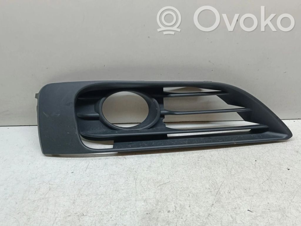 BMW 2 F46 Front fog light trim/grill 