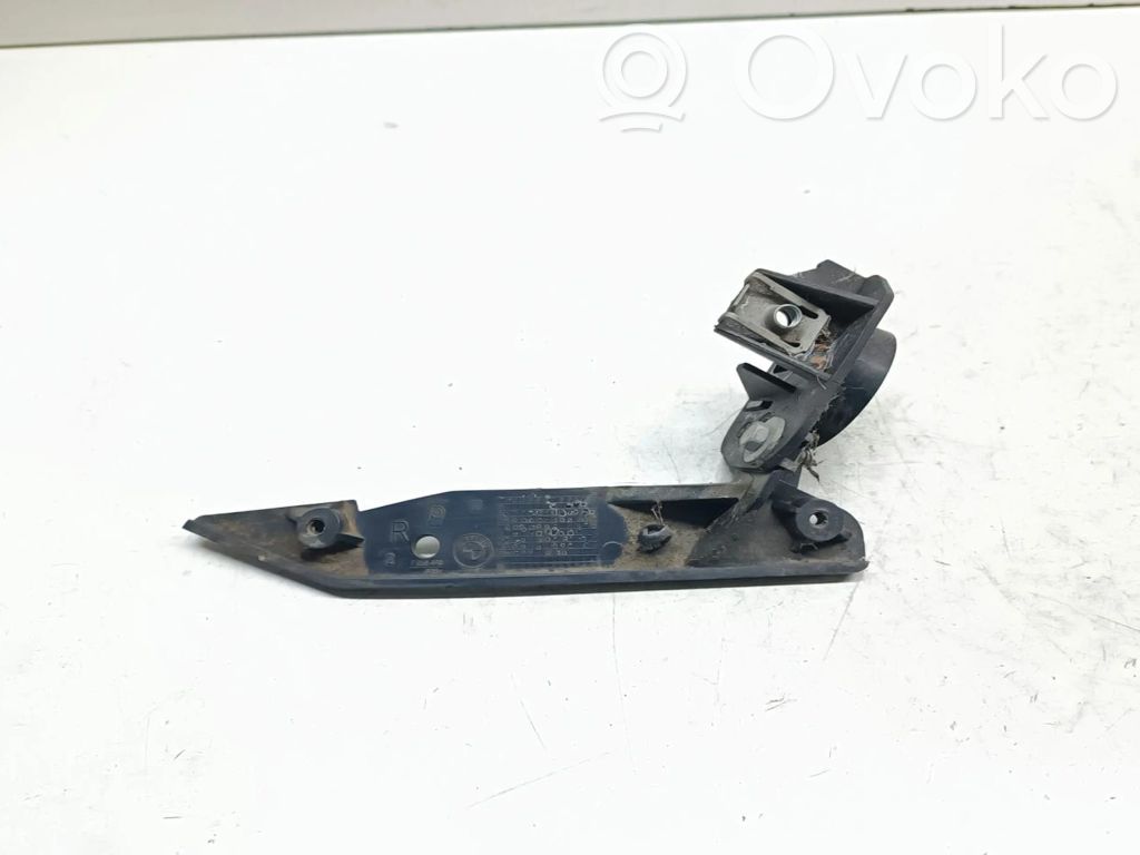 Fender mounting bracket   7058448