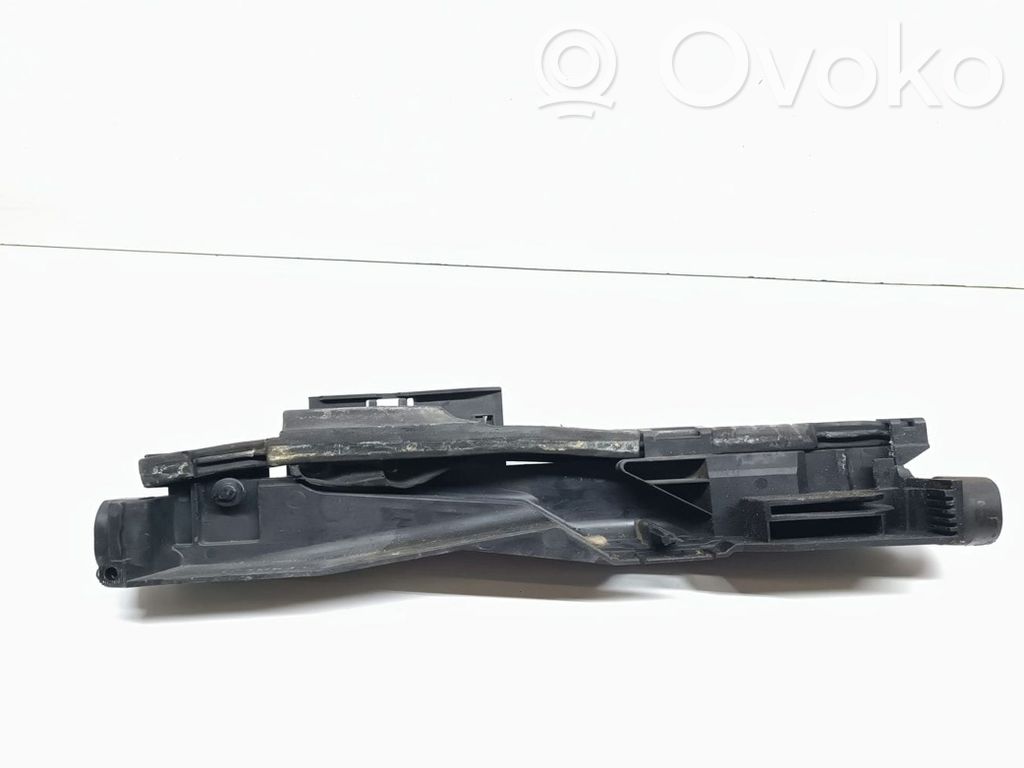 BMW 3 E46 Radiator mount bracket 