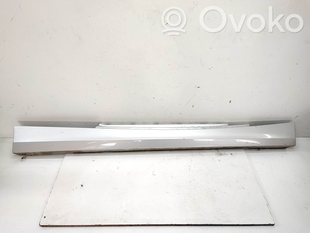 BMW 1 E82 E88 Sill 