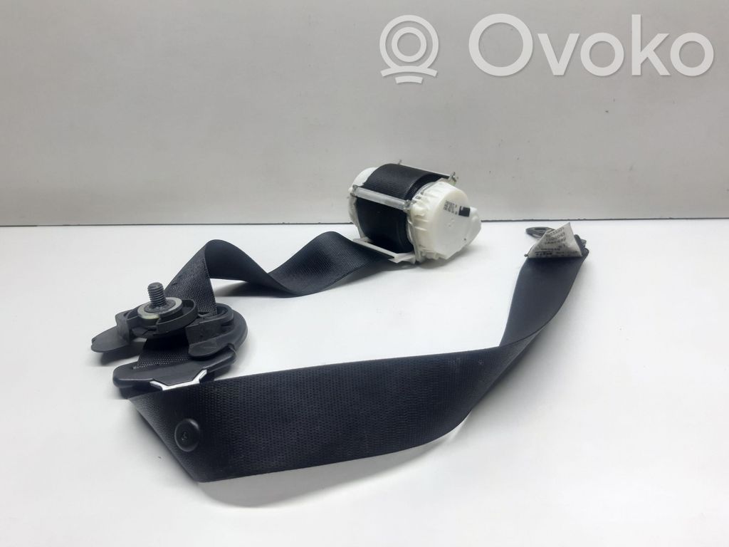 BMW X3 E83 Front seatbelt 