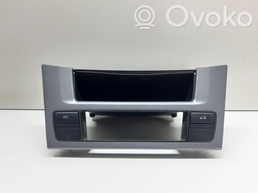 BMW 5 E60 E61 Glove box central console 
