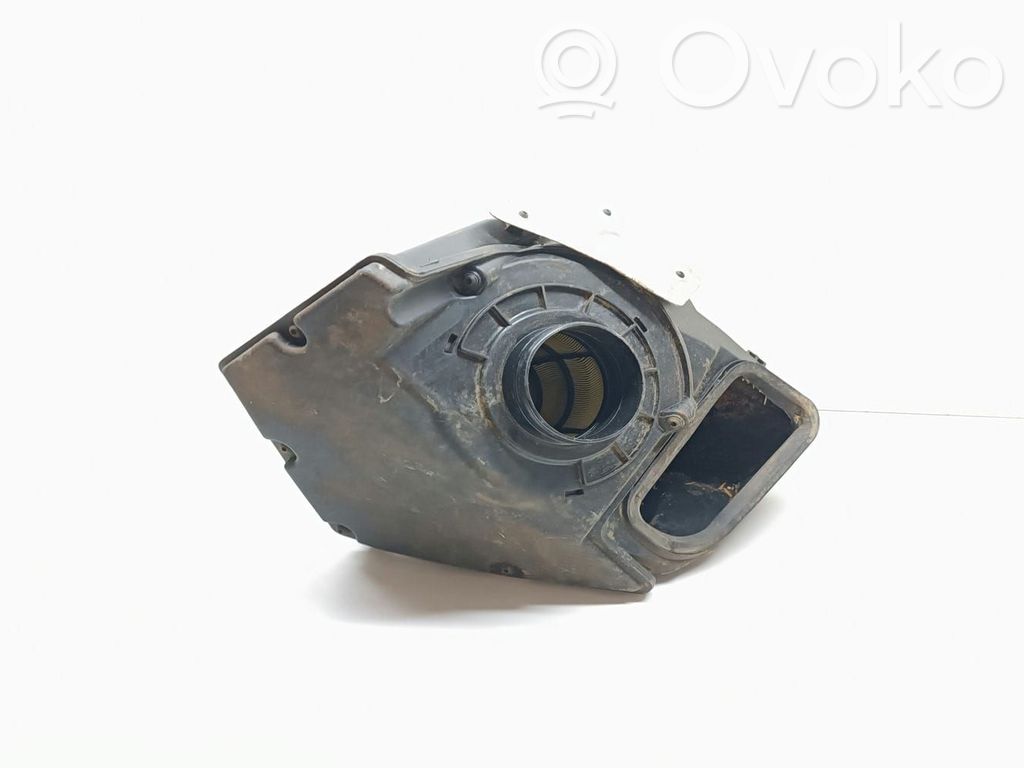 Audi A4 S4 B9 8W Luftfilterkasten 