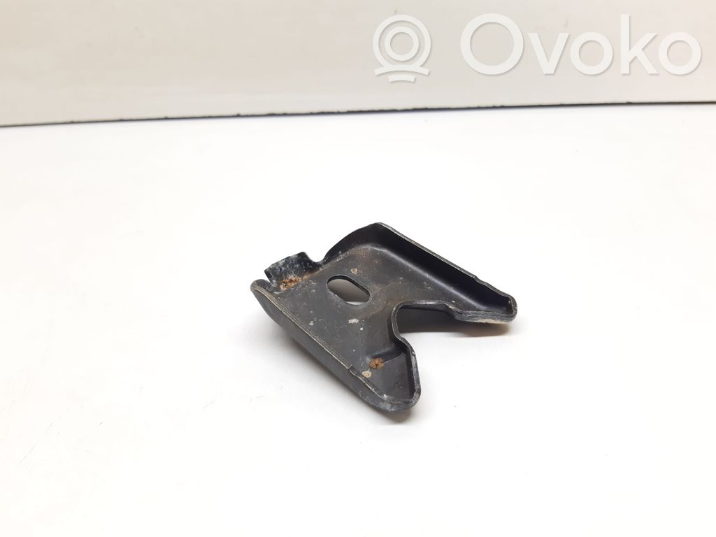 Battery bracket